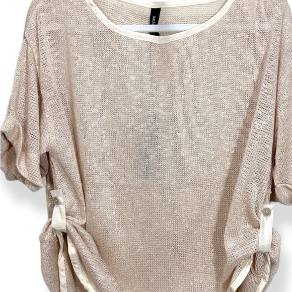 Oversized Button Side Scoop Neck Top NWT S/ M - Picture 2 of 6